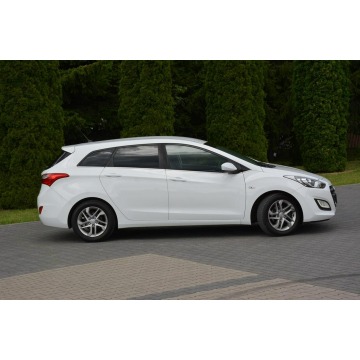 Hyundai i30  Kombi 2016,  1.4 benzyna - Na sprzedaż za 36 900 zł - Ostrów Mazowiecka - zdjęcie 11