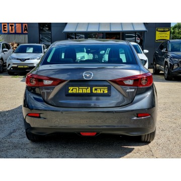 Mazda 3  Sedan/Limuzyna 2018,  2.0 benzyna, automat - Na sprzedaż za 49 900 zł - Szczecin - zdjęcie 5