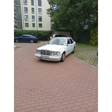 Mercedes-Benz W124 2.0 Mercedes 200D Automat
