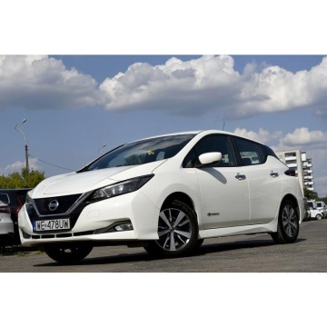 Nissan Leaf  Hatchback 2018 elektryczny, automat - Na sprzedaż za 68 879 zł - Warszawa - zdjęcie 2