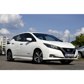 Nissan Leaf  Hatchback 2018 elektryczny, automat - Na sprzedaż za 68 879 zł - Warszawa - zdjęcie 4