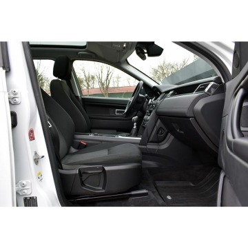 Land Rover Discovery Sport  Terenowy 2019,  2.0 diesel - Na sprzedaż za 54 900 zł - Warszawa - zdjęcie 8