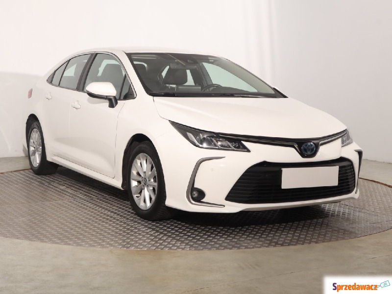 Toyota Corolla  Liftback 2022,  1.8 benzyna, automat - Na sprzedaż za 69 999 zł - Katowice