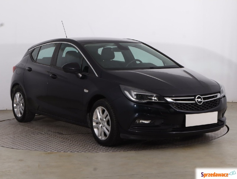 Opel Astra  Hatchback 2019,  1.4 benzyna - Na sprzedaż za 43 999 zł - Dąbrowa Górnicza
