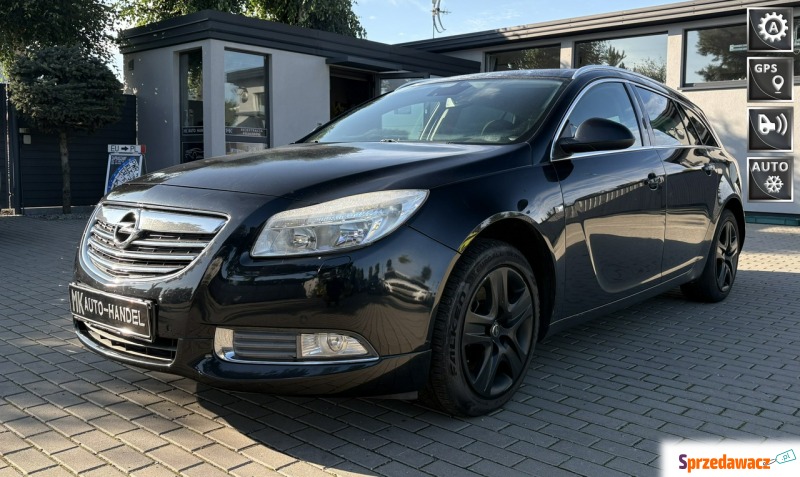 Opel Insignia  Kombi 2010,  2.0 diesel, automat - Na sprzedaż za 7 900,00 zł - Pyzdry