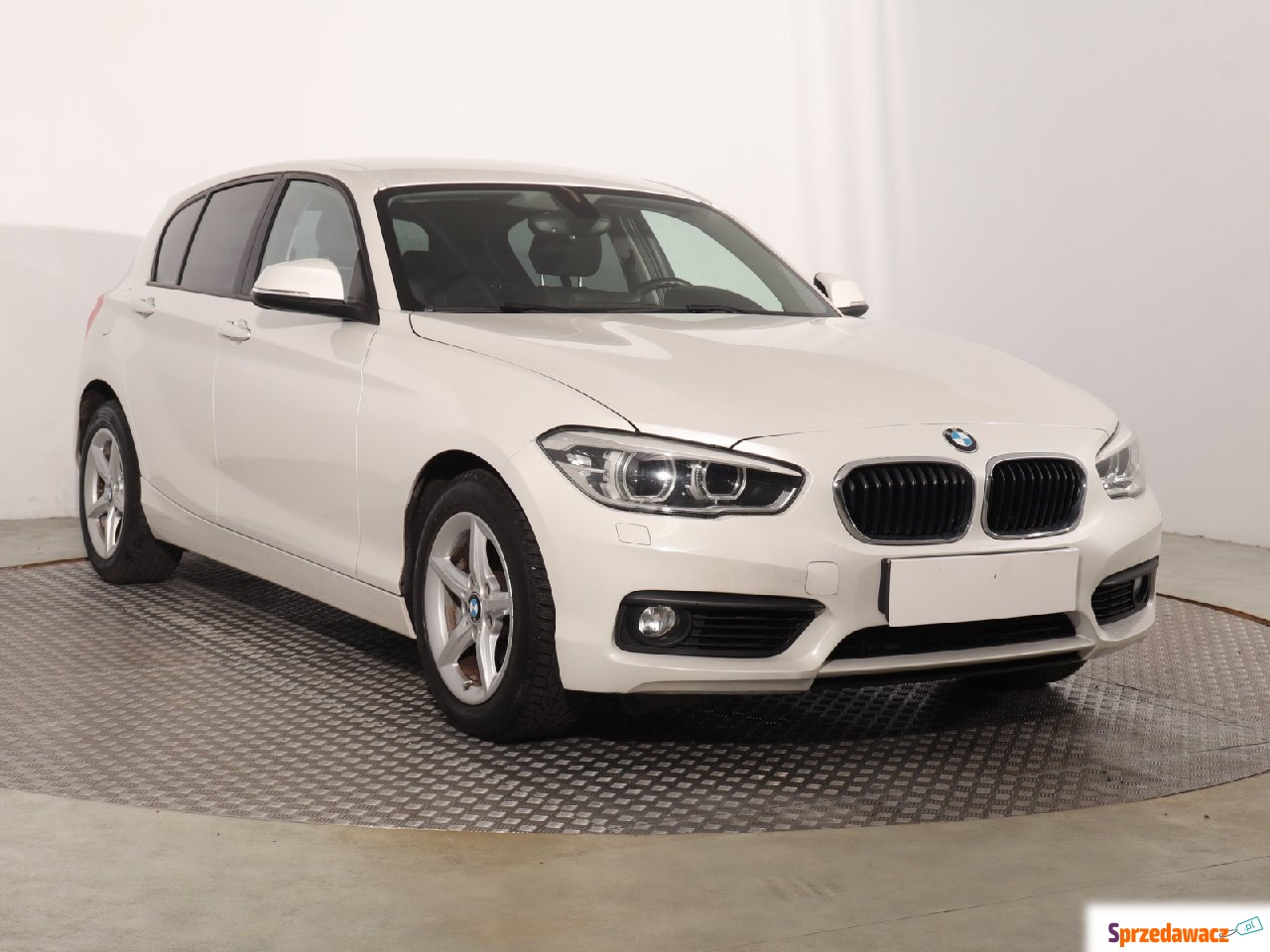 BMW Seria 1 2015
