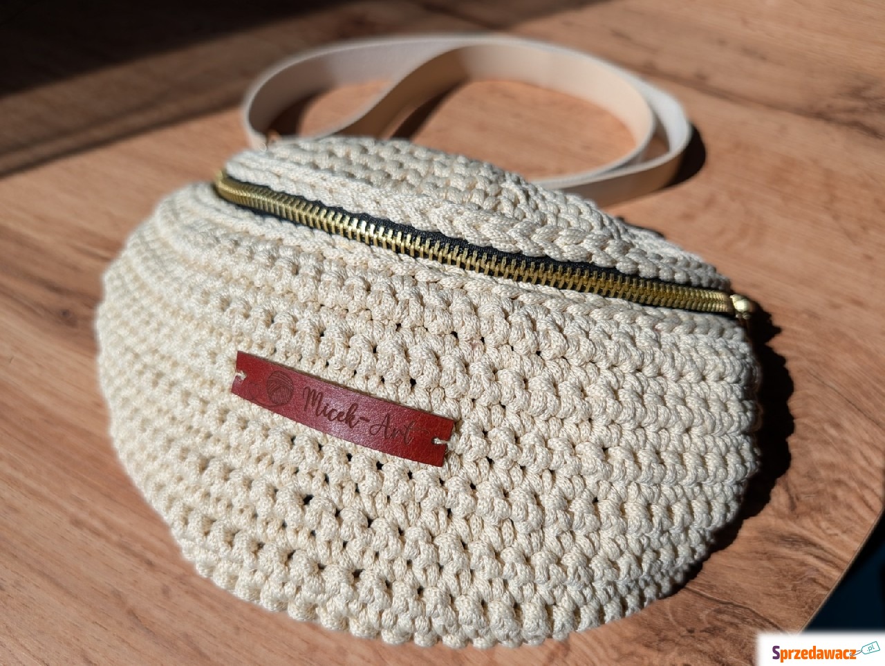 Nerka beżowa handmade