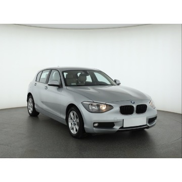 BMW Seria 1  Hatchback 2012,  2.0 diesel, automat - Na sprzedaż za 36 999 zł - Piaseczno - zdjęcie 1
