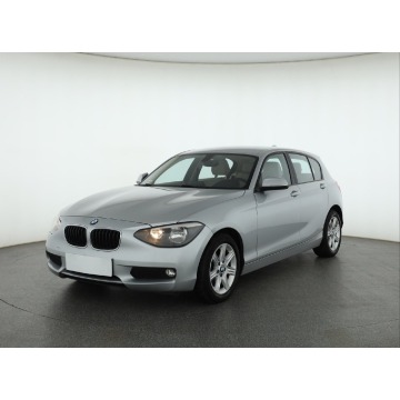 BMW Seria 1  Hatchback 2012,  2.0 diesel, automat - Na sprzedaż za 36 999 zł - Piaseczno - zdjęcie 3