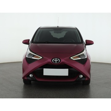 Toyota Aygo  Hatchback 2018,  1.0 benzyna - Na sprzedaż za 39 999 zł - Piaseczno - zdjęcie 2