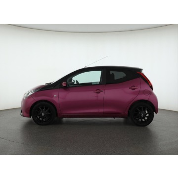 Toyota Aygo  Hatchback 2018,  1.0 benzyna - Na sprzedaż za 39 999 zł - Piaseczno - zdjęcie 4