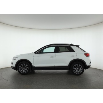 Volkswagen   SUV 2019,  1.5 benzyna, automat - Na sprzedaż za 84 999 zł - Piaseczno - zdjęcie 4