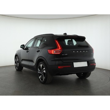 Volvo XC40  SUV 2023,  2.0 benzyna, automat - Na sprzedaż za 131 999 zł - Piaseczno - zdjęcie 5