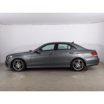 Mercedes - Benz E-klasa  Liftback 2016,  2.1 diesel, automat - Na sprzedaż za 66 999 zł - Chrzanów - zdjęcie 4