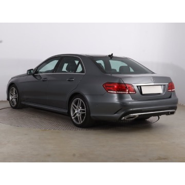 Mercedes - Benz E-klasa  Liftback 2016,  2.1 diesel, automat - Na sprzedaż za 66 999 zł - Chrzanów - zdjęcie 5