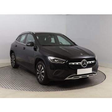Mercedes GLA GLA 250 e (218KM), 2020