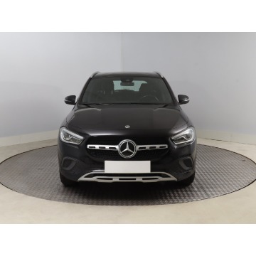 Mercedes - Benz GLA-klasa  SUV 2020,  1.3 benzyna, automat - Na sprzedaż za 96 999 zł - Bielany Wrocławskie - zdjęcie 2