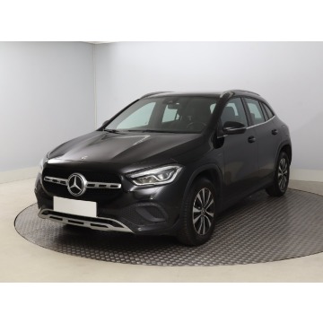 Mercedes - Benz GLA-klasa  SUV 2020,  1.3 benzyna, automat - Na sprzedaż za 96 999 zł - Bielany Wrocławskie - zdjęcie 3
