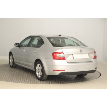 Skoda Octavia  Hatchback 2018,  1.6 diesel - Na sprzedaż za 38 999 zł - Zabrze - zdjęcie 5