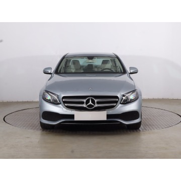 Mercedes - Benz E-klasa  Liftback 2016,  2.0 diesel, automat - Na sprzedaż za 84 499 zł - Ostrołęka - zdjęcie 2