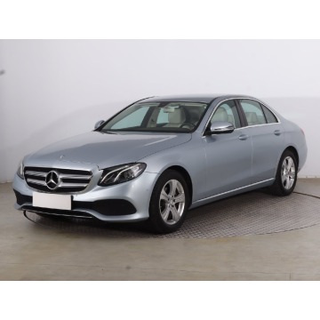 Mercedes - Benz E-klasa  Liftback 2016,  2.0 diesel, automat - Na sprzedaż za 84 499 zł - Ostrołęka - zdjęcie 3