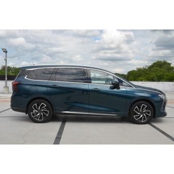 Forthing   Minivan/Van 2024,  1.5 benzyna, automat - Na sprzedaż za 106 900 zł - Zabrze - zdjęcie 9