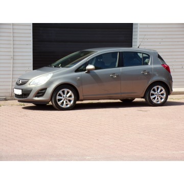 Opel Corsa  Hatchback 2013,  1.4 benzyna - Na sprzedaż za 17 900 zł - Mikołów - zdjęcie 9