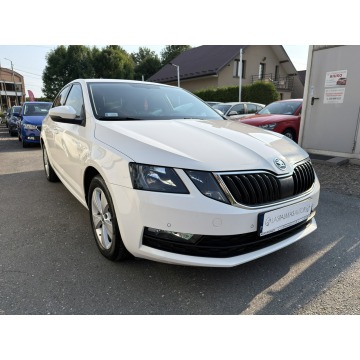 Skoda Octavia  Sedan/Limuzyna 2020,  1.6 diesel - Na sprzedaż za 42 500 zł - Gdów - zdjęcie 8