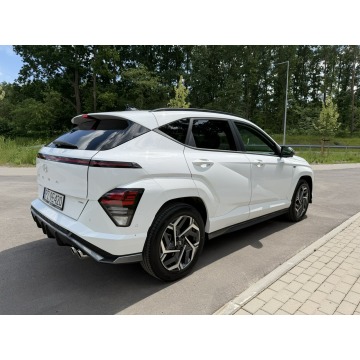 Hyundai Kona  SUV 2025,  1.6 benzyna, automat - Na sprzedaż za 122 900 zł - Gortatowo - zdjęcie 4