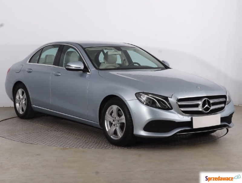 Mercedes - Benz E-klasa  Liftback 2016,  2.0 diesel, automat - Na sprzedaż za 84 499 zł - Ostrołęka