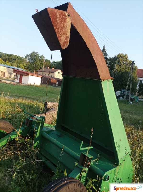 Sieczkarnia ORKAN 2 - Kosiarki, sieczkarki - Środa Śląska