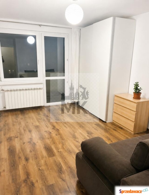 30m2 z balkonem, do wejścia, K...
