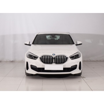 BMW Seria 1  Hatchback 2023,  1.5 benzyna, automat - Na sprzedaż za 96 999 zł - Tarnów - zdjęcie 2