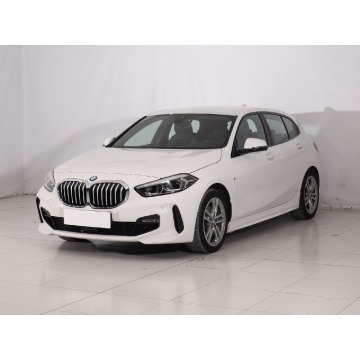 BMW Seria 1  Hatchback 2023,  1.5 benzyna, automat - Na sprzedaż za 96 999 zł - Tarnów - zdjęcie 3
