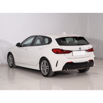 BMW Seria 1  Hatchback 2023,  1.5 benzyna, automat - Na sprzedaż za 96 999 zł - Tarnów - zdjęcie 5