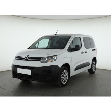 Citroen Berlingo  Pick-up 2023,  1.2 benzyna - Na sprzedaż za 58 999 zł - Piaseczno - zdjęcie 3