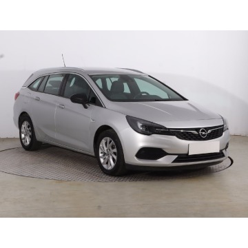 Opel Astra 1.2 Turbo (130KM), 2021