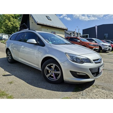 Opel Astra  Kombi 2015,  1.4 benzyna - Na sprzedaż za 27 900 zł - Cieszyn - zdjęcie 4