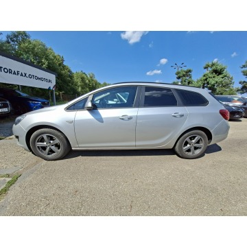 Opel Astra  Kombi 2015,  1.4 benzyna - Na sprzedaż za 27 900 zł - Cieszyn - zdjęcie 7