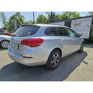 Opel Astra  Kombi 2015,  1.4 benzyna - Na sprzedaż za 27 900 zł - Cieszyn - zdjęcie 11