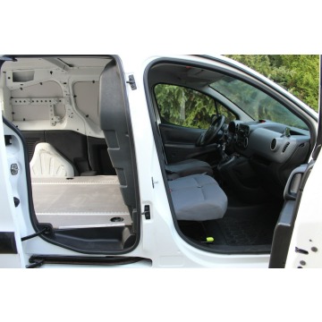 Citroen Berlingo 2014,  1.6 diesel - Na sprzedaż za 22 800 zł - Lubań - zdjęcie 10