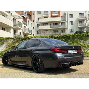 BMW Seria 5  Sedan/Limuzyna 2023,  3.0 benzyna, automat - Na sprzedaż za 199 000 zł - Tarnowskie Góry - zdjęcie 2