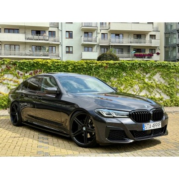 BMW Seria 5  Sedan/Limuzyna 2023,  3.0 benzyna, automat - Na sprzedaż za 199 000 zł - Tarnowskie Góry - zdjęcie 4