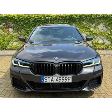 BMW Seria 5  Sedan/Limuzyna 2023,  3.0 benzyna, automat - Na sprzedaż za 199 000 zł - Tarnowskie Góry - zdjęcie 9