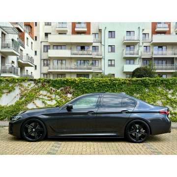 BMW Seria 5  Sedan/Limuzyna 2023,  3.0 benzyna, automat - Na sprzedaż za 199 000 zł - Tarnowskie Góry - zdjęcie 11