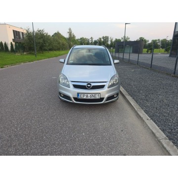 Opel Zafira  Minivan/Van 2005,  1.8 benzyna+LPG - Na sprzedaż za 10 990 zł - Pabianice - zdjęcie 2