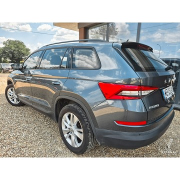 Skoda Kodiaq  SUV 2021,  2.0 diesel, automat - Na sprzedaż za 68 998 zł - Tychy - zdjęcie 4