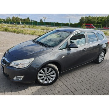 Opel Astra  Kombi 2012,  2.0 diesel - Na sprzedaż za 14 900 zł - Lipówki - zdjęcie 2