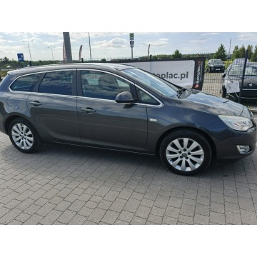 Opel Astra  Kombi 2012,  2.0 diesel - Na sprzedaż za 14 900 zł - Lipówki - zdjęcie 6