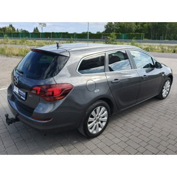Opel Astra  Kombi 2012,  2.0 diesel - Na sprzedaż za 14 900 zł - Lipówki - zdjęcie 11